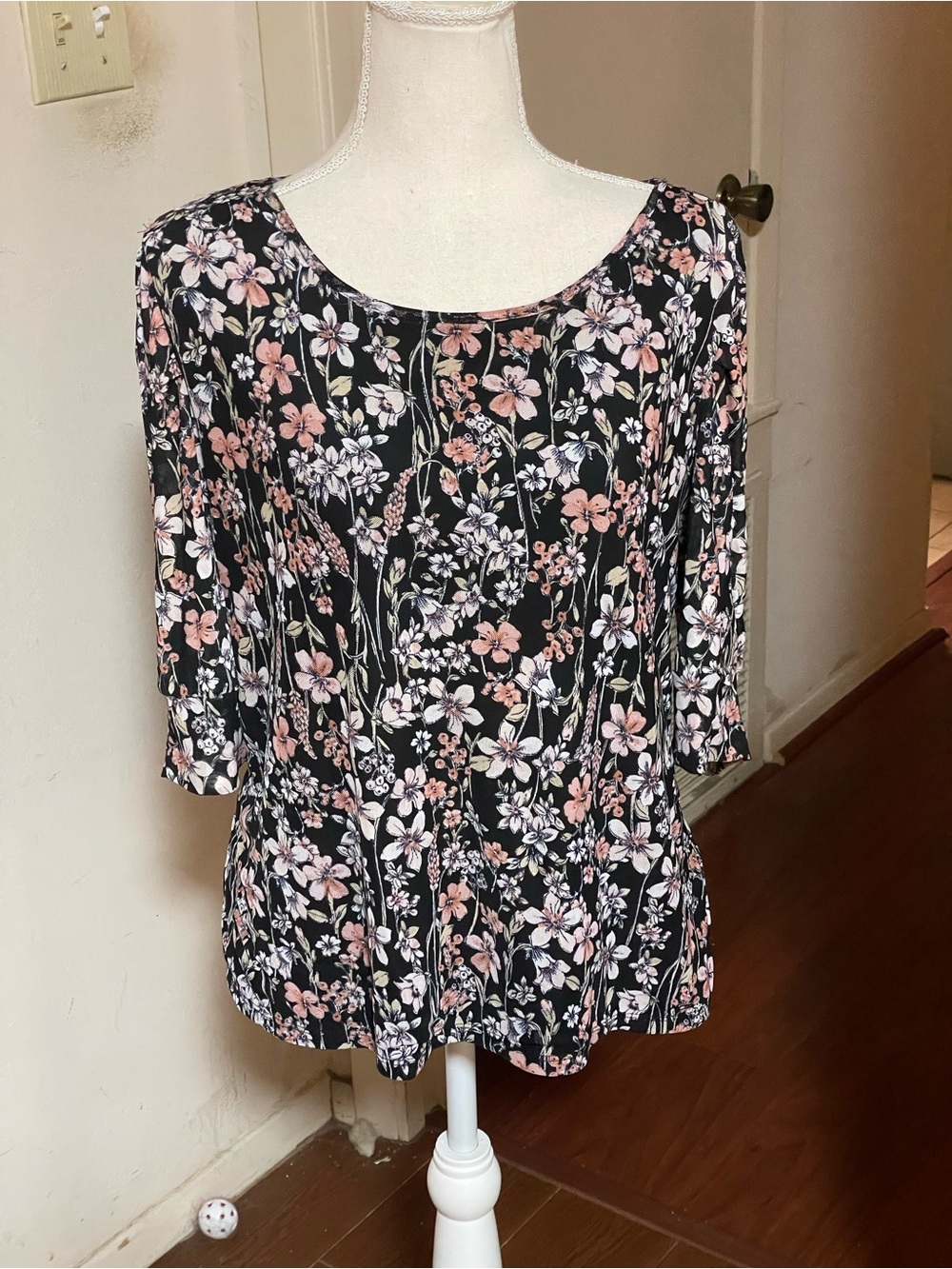 Tommy Hilfiger floral blouse scoop neck floral black pink quarter sleeve mesh XL - Picture 4 of 13